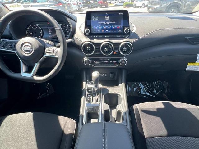 Photo of 2025 Gun Metallic Nissan Sentra