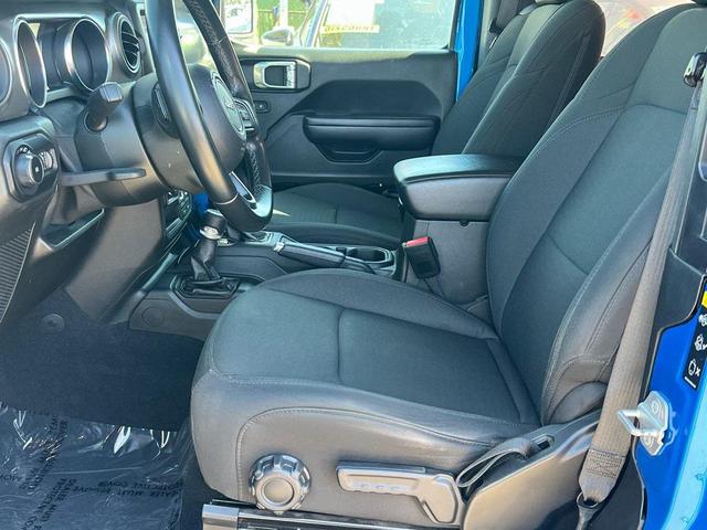 Photo of 2021 Hydro Blue Pearlcoat Jeep Wrangler