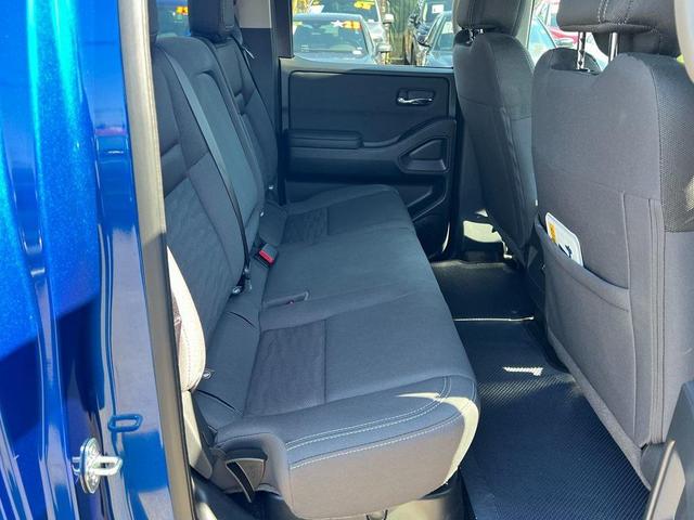Photo of 2024 Bluestone Pearl Nissan Frontier