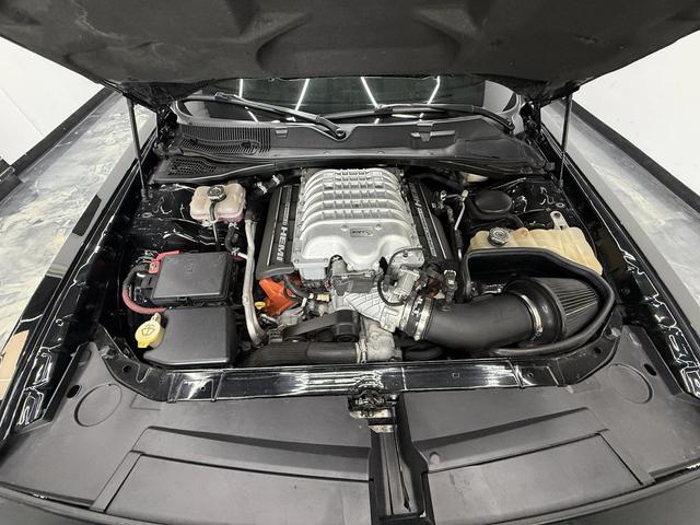 Photo of 2015 Pitch Black Clearcoat Dodge Challenger