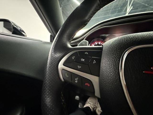 Photo of 2015 Pitch Black Clearcoat Dodge Challenger