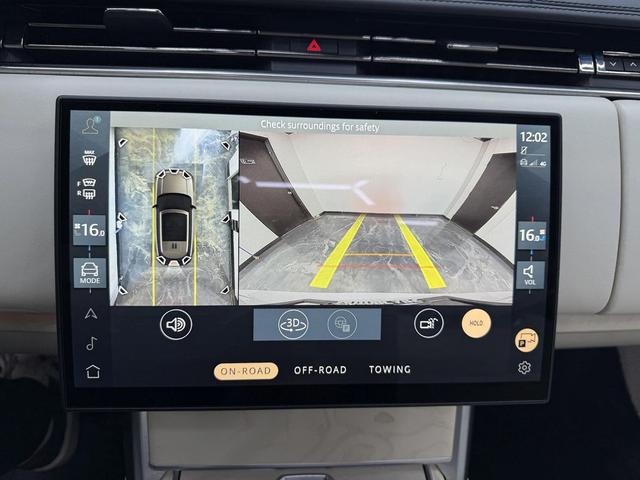 Photo of 2024 White Land Rover Range Rover