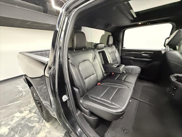 Photo of 2019 Diamond Black Crystal Pearl RAM 1500