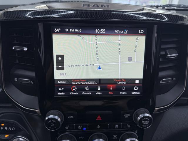 Photo of 2019 Diamond Black Crystal Pearl RAM 1500