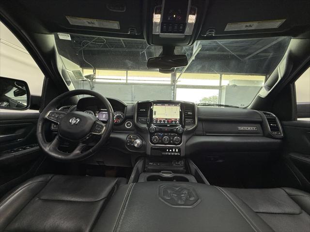 Photo of 2019 Diamond Black Crystal Pearl RAM 1500