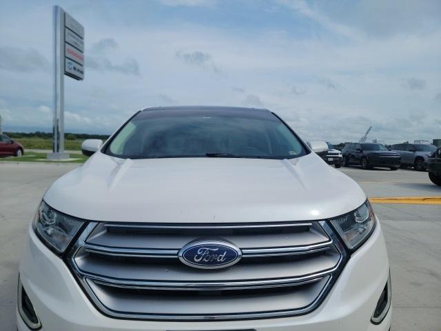 Photo of 2018 White Platinum Tri-Coat Metallic Ford Edge