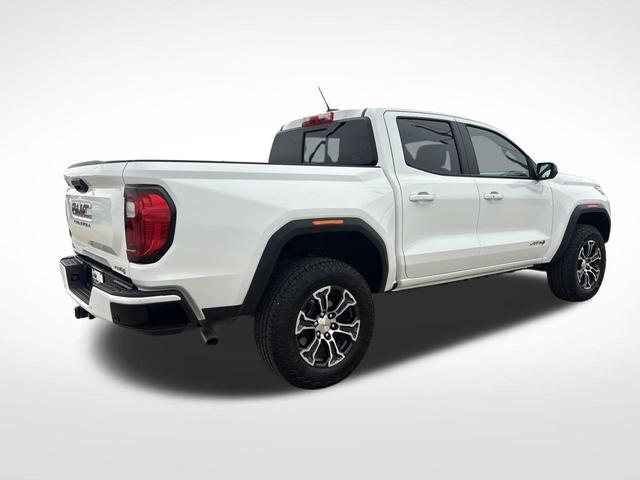 Photo of 2025 Summit White GMC Canyon