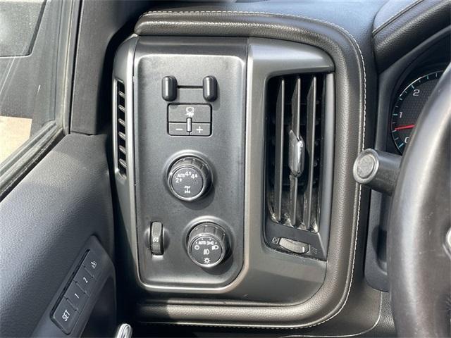 Photo of 2018 Black Chevrolet Silverado 1500