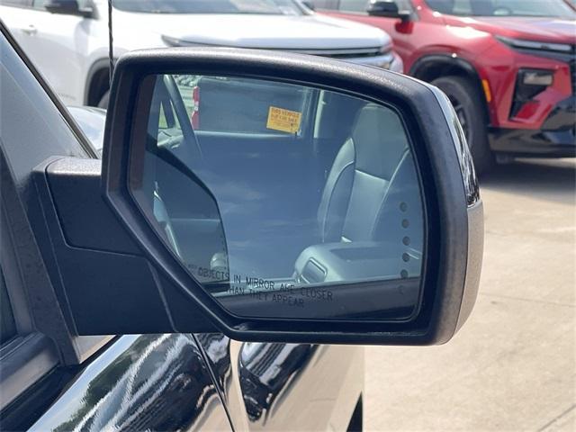 Photo of 2018 Black Chevrolet Silverado 1500