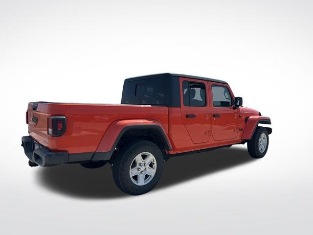 Photo of 2020 Metallic Jeep Gladiator