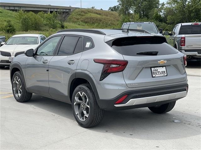 Photo of 2025 Sterling Gray Metallic Chevrolet Trax