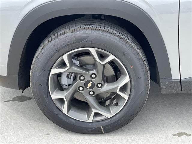 Photo of 2025 Sterling Gray Metallic Chevrolet Trax