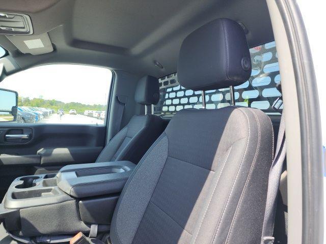 Photo of 2024 Summit White GMC Sierra 3500