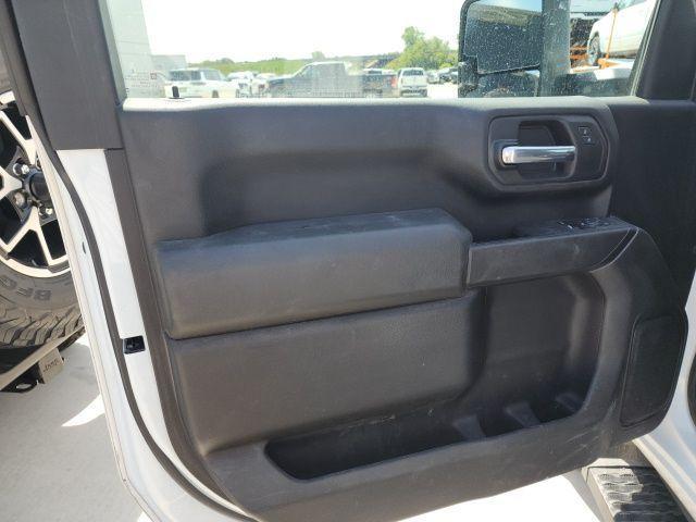 Photo of 2024 Summit White GMC Sierra 3500