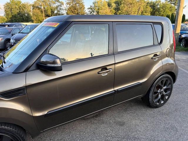 Photo of 2012 Titanium Kia Soul