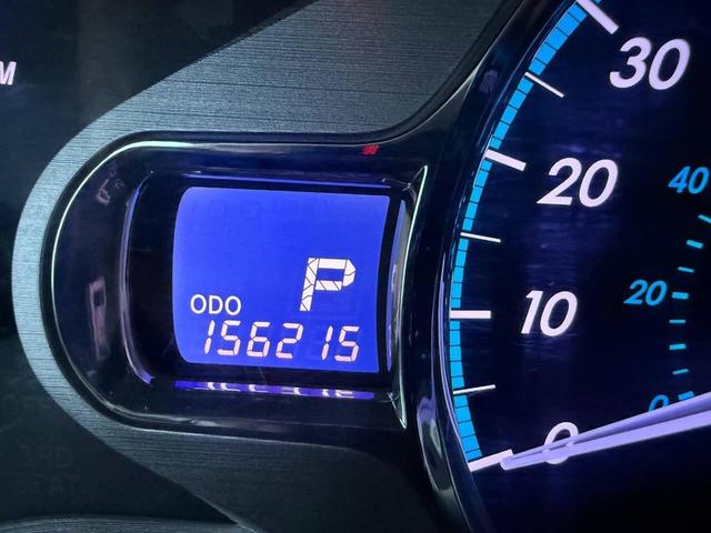 Photo of 2013 Predawn Gray Mica Toyota Sienna