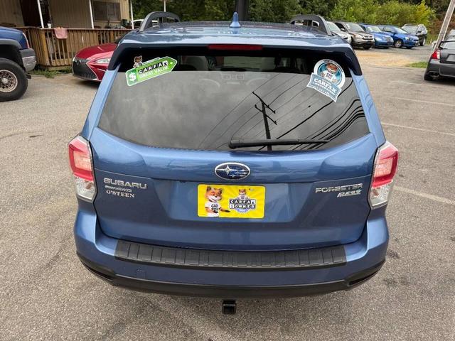 Photo of 2017 Quartz Blue Pearl Subaru Forester