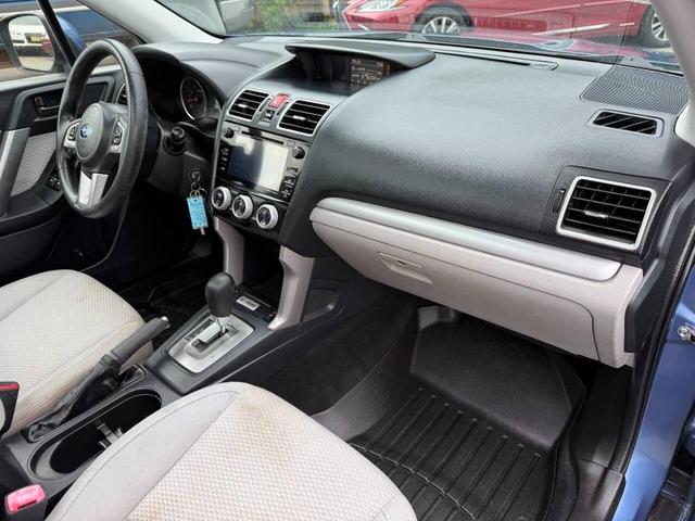 Photo of 2017 Quartz Blue Pearl Subaru Forester