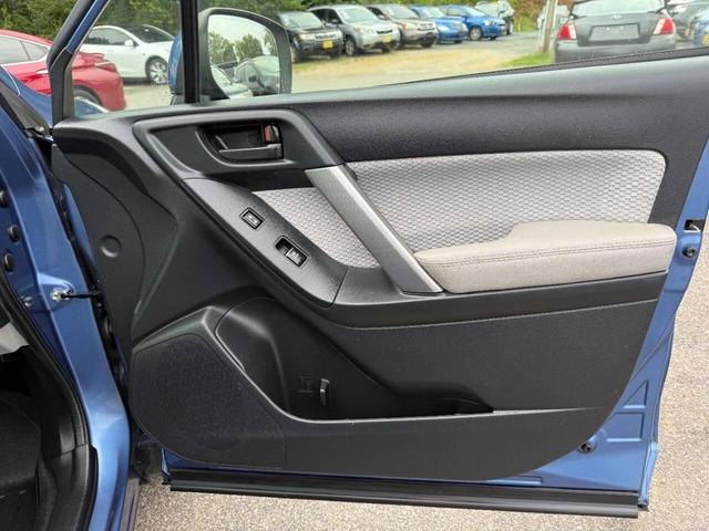 Photo of 2017 Quartz Blue Pearl Subaru Forester