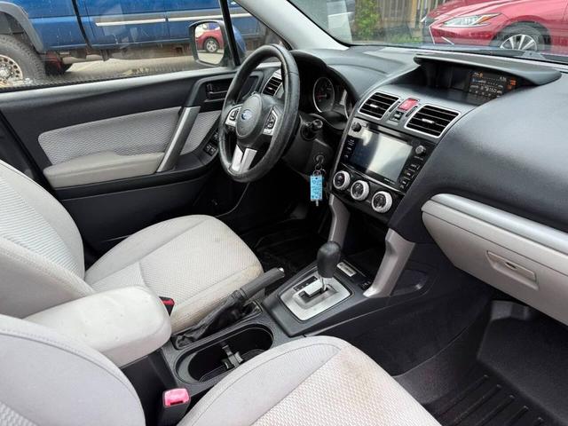 Photo of 2017 Quartz Blue Pearl Subaru Forester