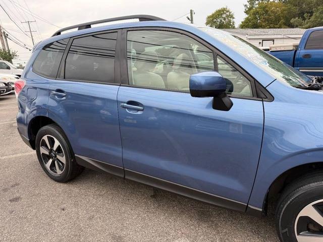Photo of 2017 Quartz Blue Pearl Subaru Forester