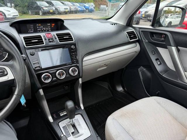 Photo of 2017 Quartz Blue Pearl Subaru Forester