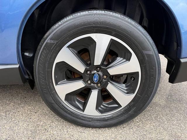 Photo of 2017 Quartz Blue Pearl Subaru Forester
