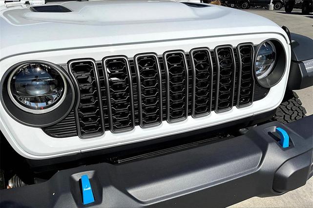 Photo of 2025 Bright White Clearcoat Jeep Wrangler 4xe