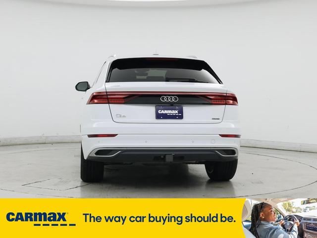 Photo of 2019 White Audi Q8
