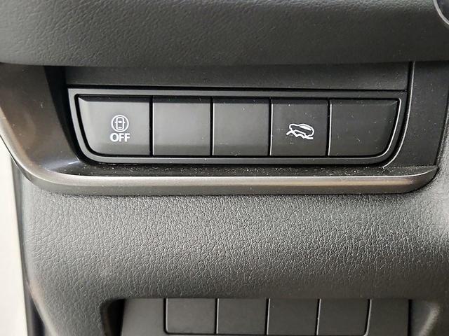Photo of 2023 Pearl Mazda CX-30