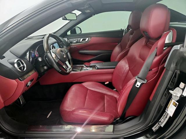 Photo of 2015 Black Mercedes-Benz SL-Class