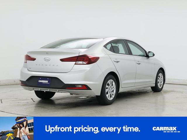 Photo of 2019 Silver Hyundai ELANTRA