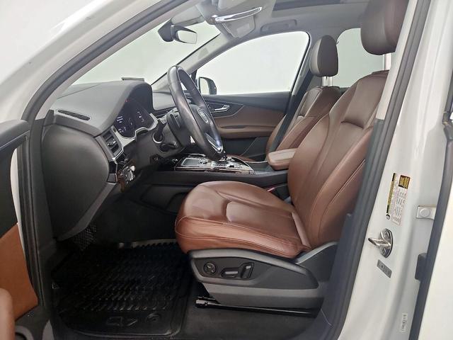 Photo of 2018 Pearl Audi Q7