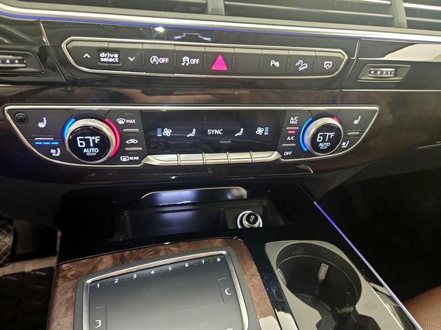 Photo of 2018 Pearl Audi Q7