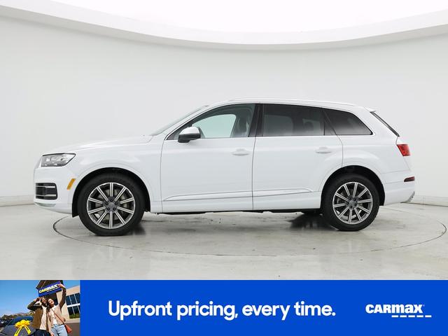 Photo of 2018 Pearl Audi Q7