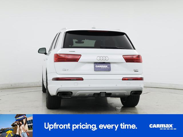 Photo of 2018 Pearl Audi Q7