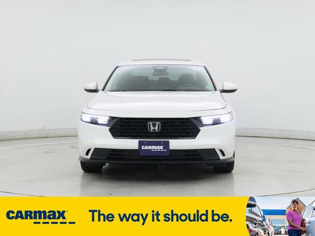 Photo of 2023 White Honda Accord