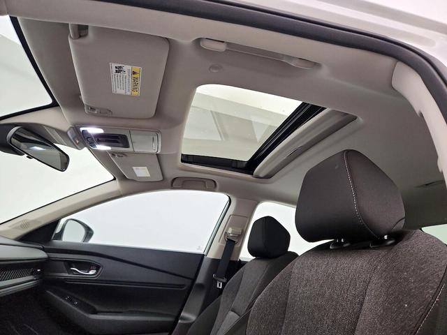 Photo of 2023 White Honda Accord