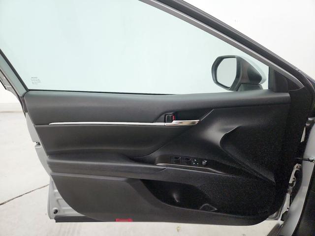 Photo of 2022 Silver Toyota Camry