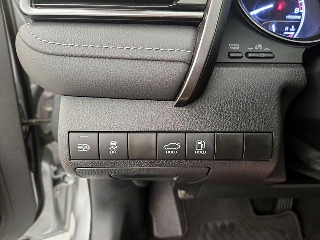 Photo of 2022 Silver Toyota Camry