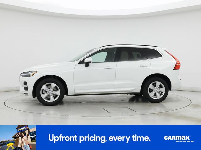 Photo of 2022 Pearl Volvo XC60