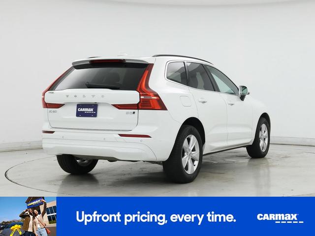 Photo of 2022 Pearl Volvo XC60