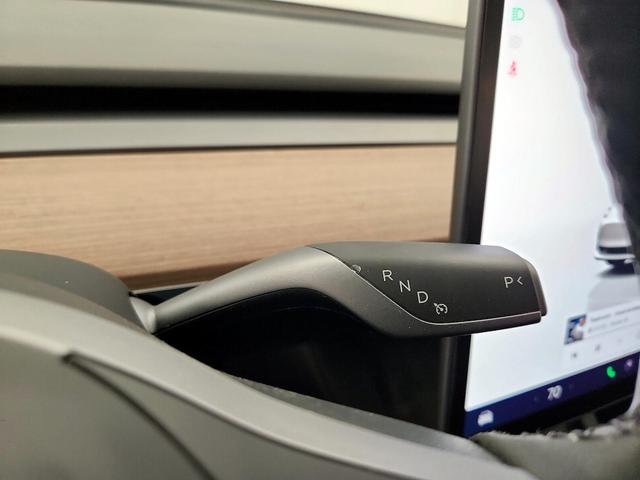 Photo of 2023 White Tesla Model 3