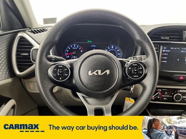 Photo of 2022 White Kia Soul