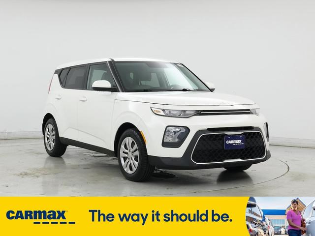 Photo of 2022 White Kia Soul