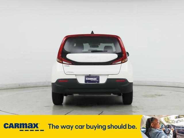 Photo of 2022 White Kia Soul