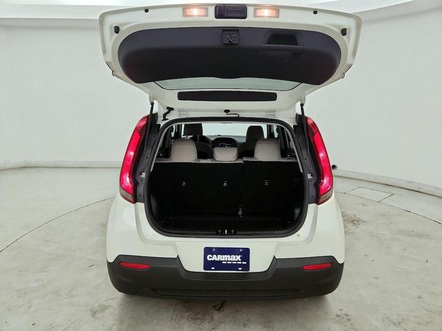 Photo of 2022 White Kia Soul