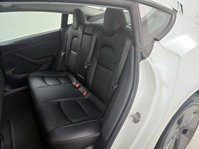 Photo of 2023 White Tesla Model 3