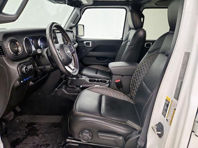 Photo of 2022 White Jeep Wrangler Unlimited 4xe
