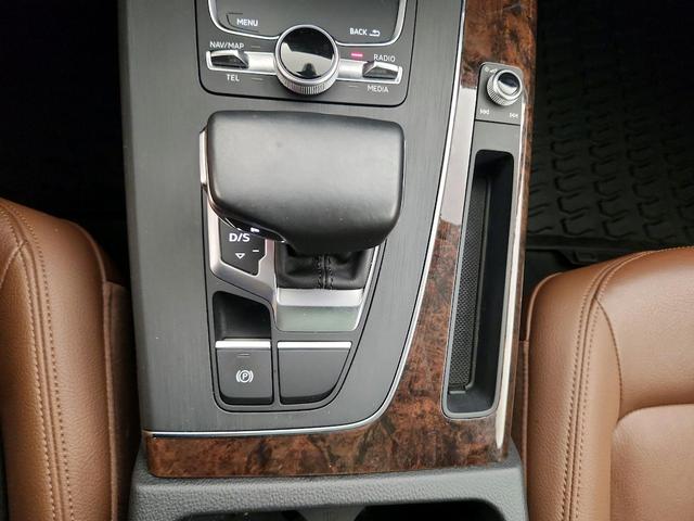 Photo of 2020 White Audi Q5